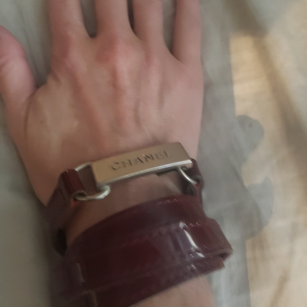 Vintage Chanel Patent Leather Wrap bracelet - Picture 2 of 3